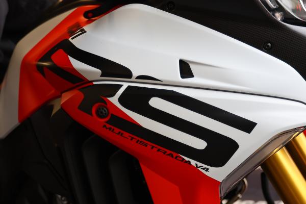 Il marchio distingue davvero la bici dalla Pikes Peak