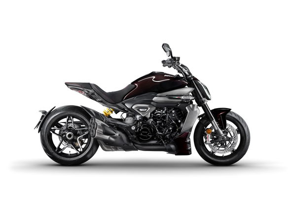 La lava nera xdiavel v4