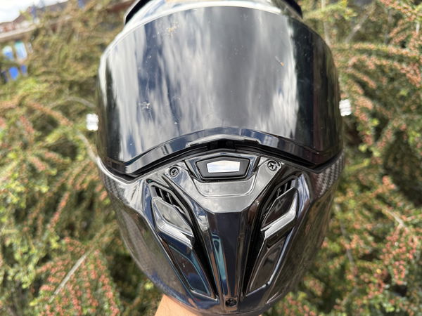 Le prese d'aria del mento sul gp01