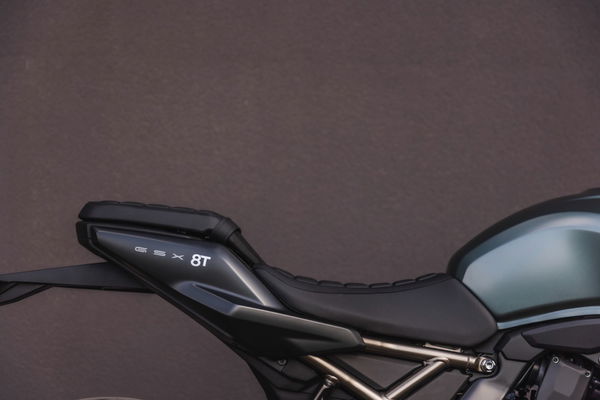 Il sedile del GSX-8T
