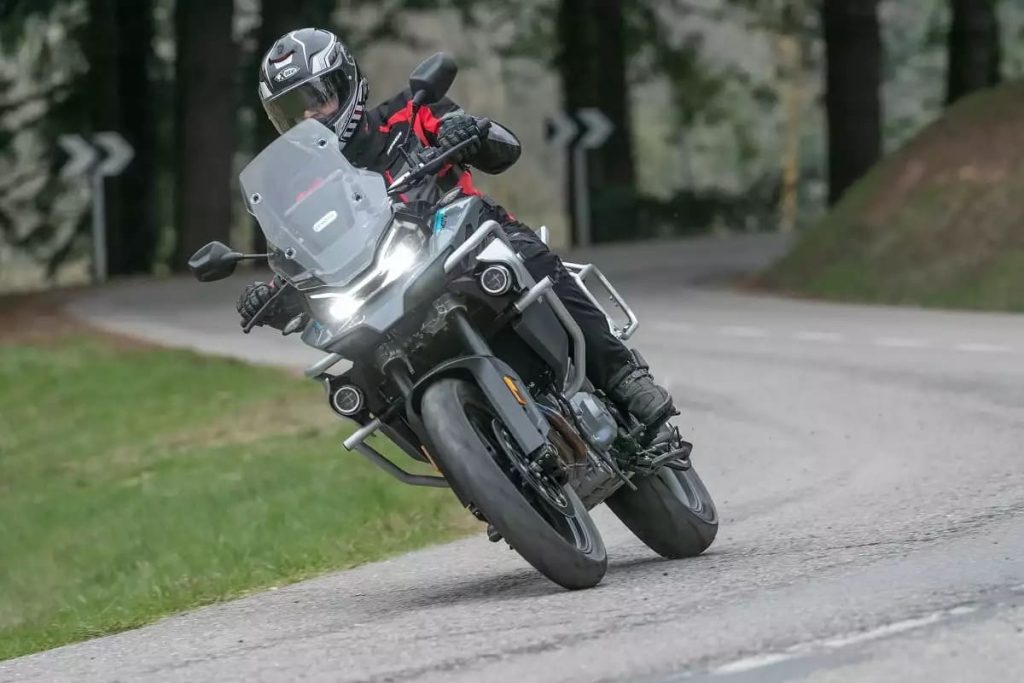 CF Moto MT-800 Sport & Touring 