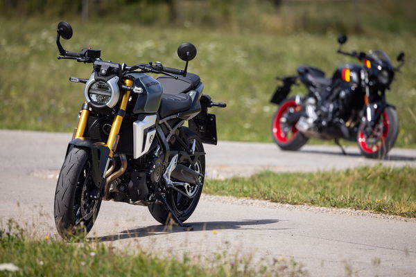 GSX-8T (a sinistra) e GSX-8TT (a destra)