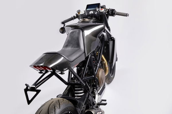 Custom Husqvarna Vitpilen di Charles Leclerc 701