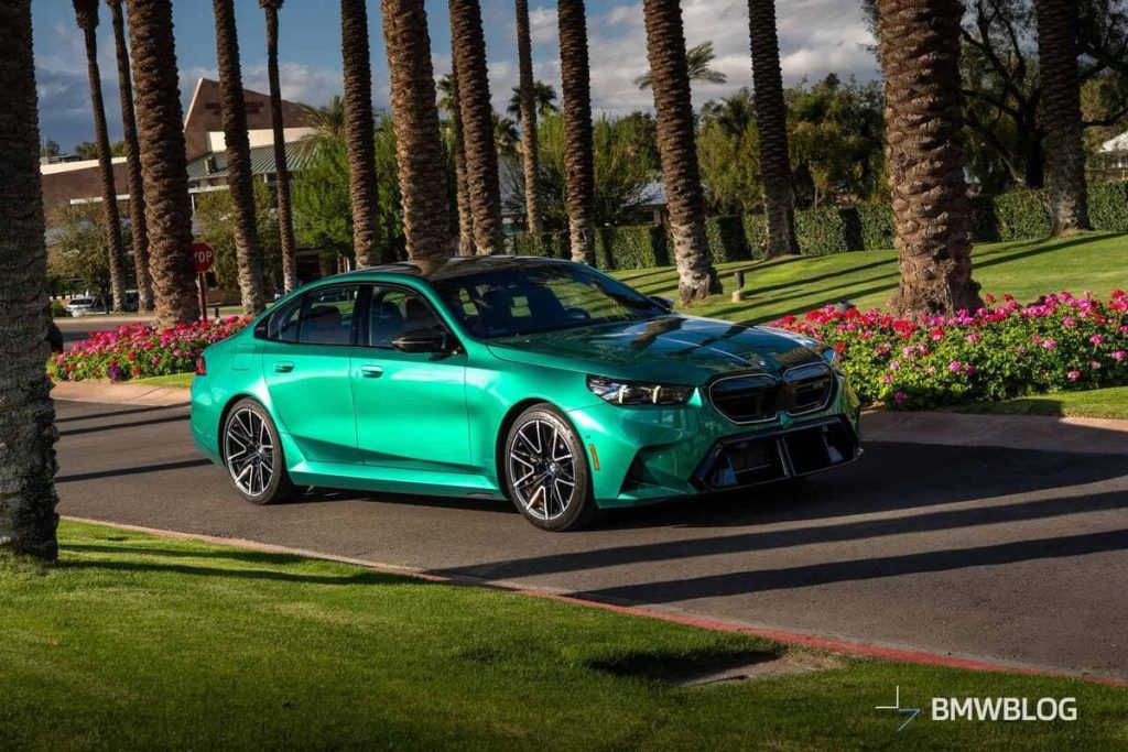 Mezza giornata di stipendio per una BMW M5