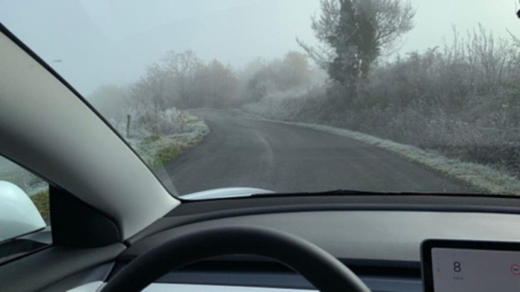 guida dell'auto elettrica