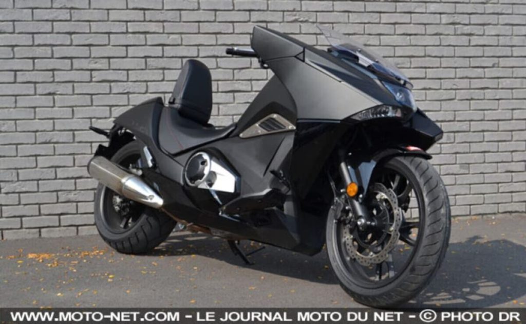 Honda NM4 Vultus 2014