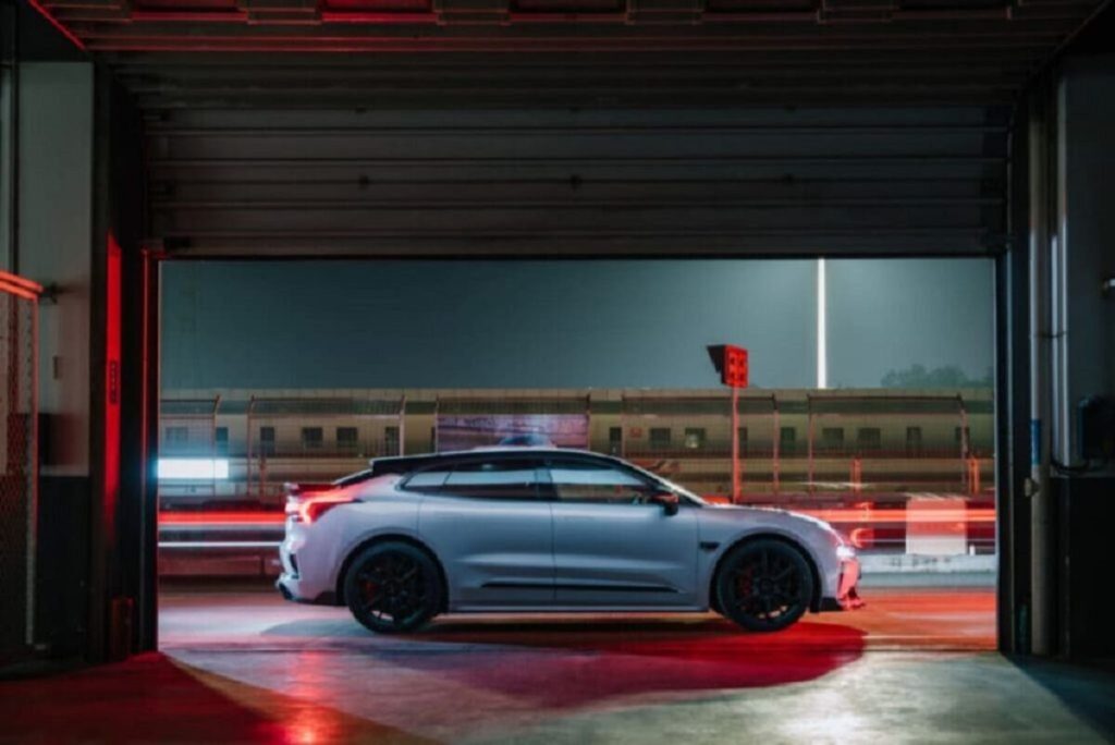 La berlina che promette 1000 km