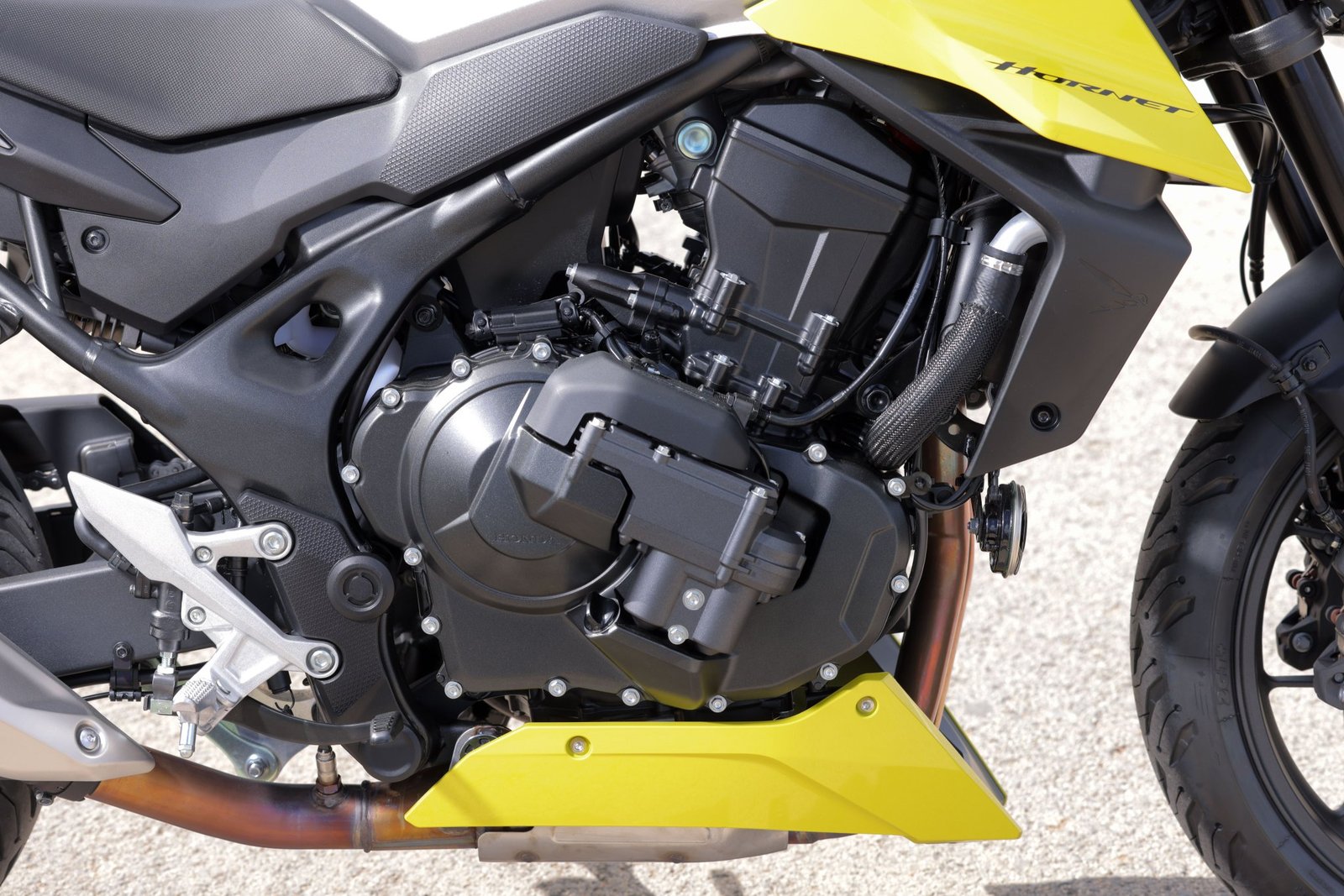 Frizione elettronica Honda CB750 Hornet del 2026