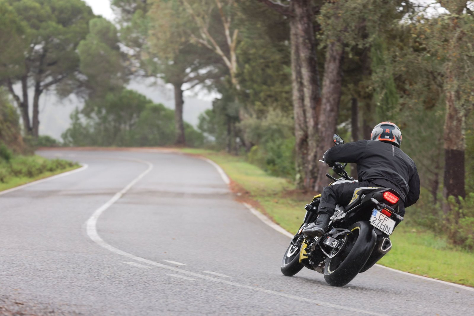 Frizione elettronica Honda CB750 Hornet del 2026
