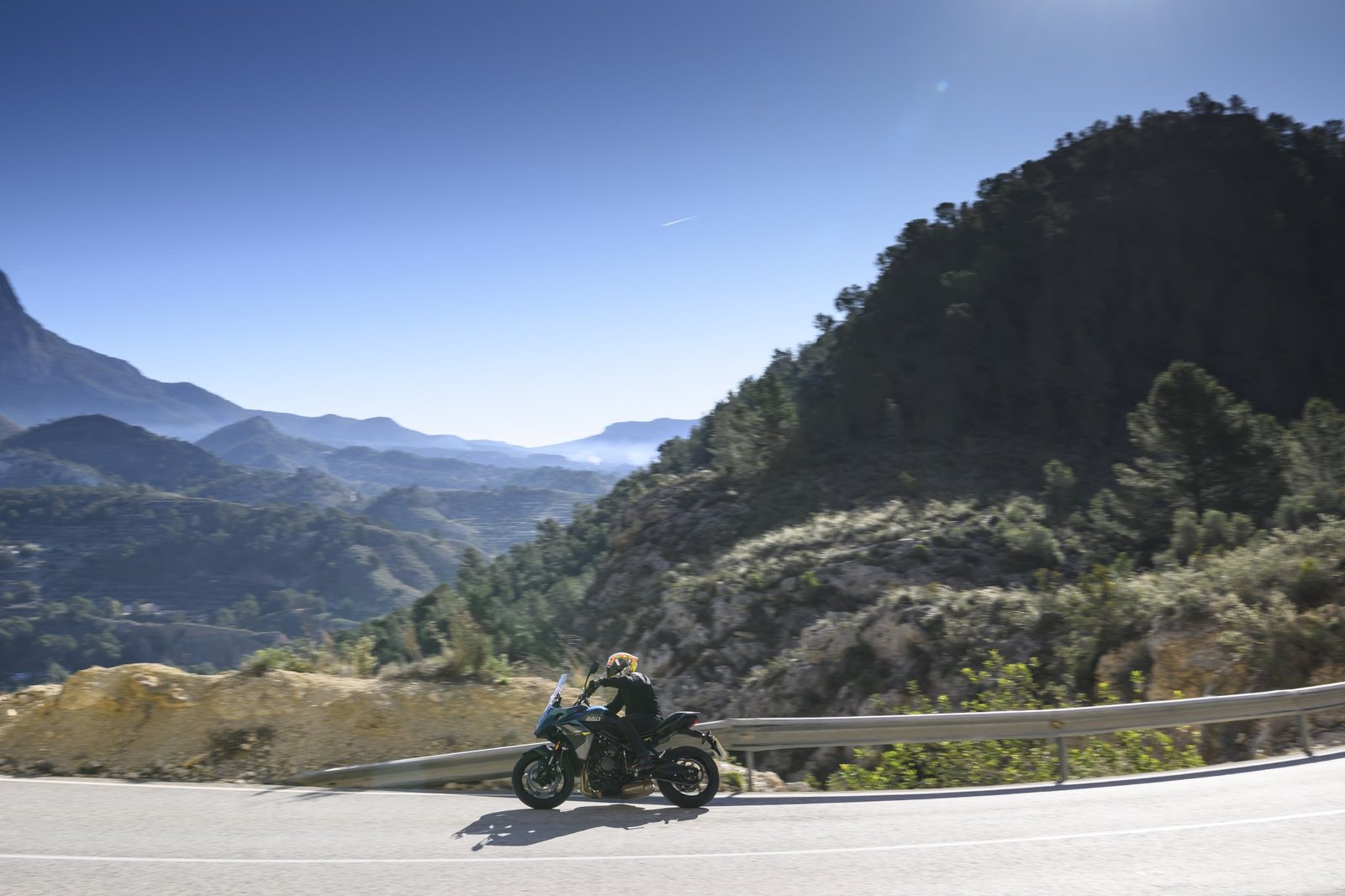 Recensione Triumph Tiger Sport 660 (2026) - guida