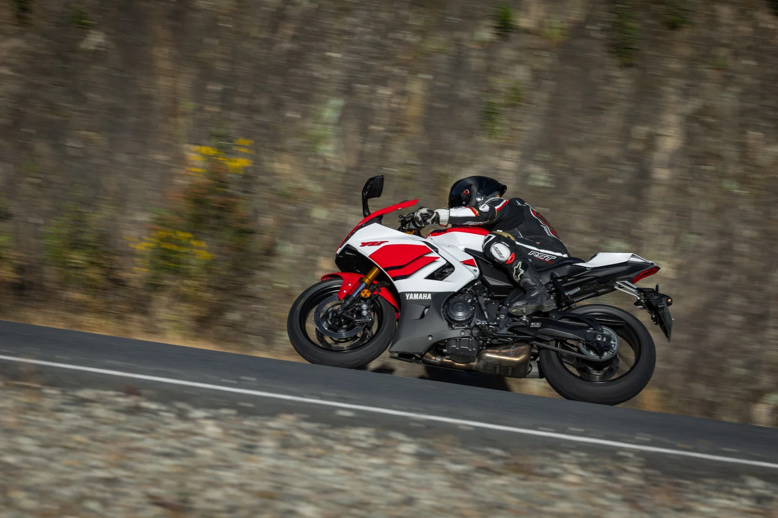 La Yamaha R7 del 2026 - in sella