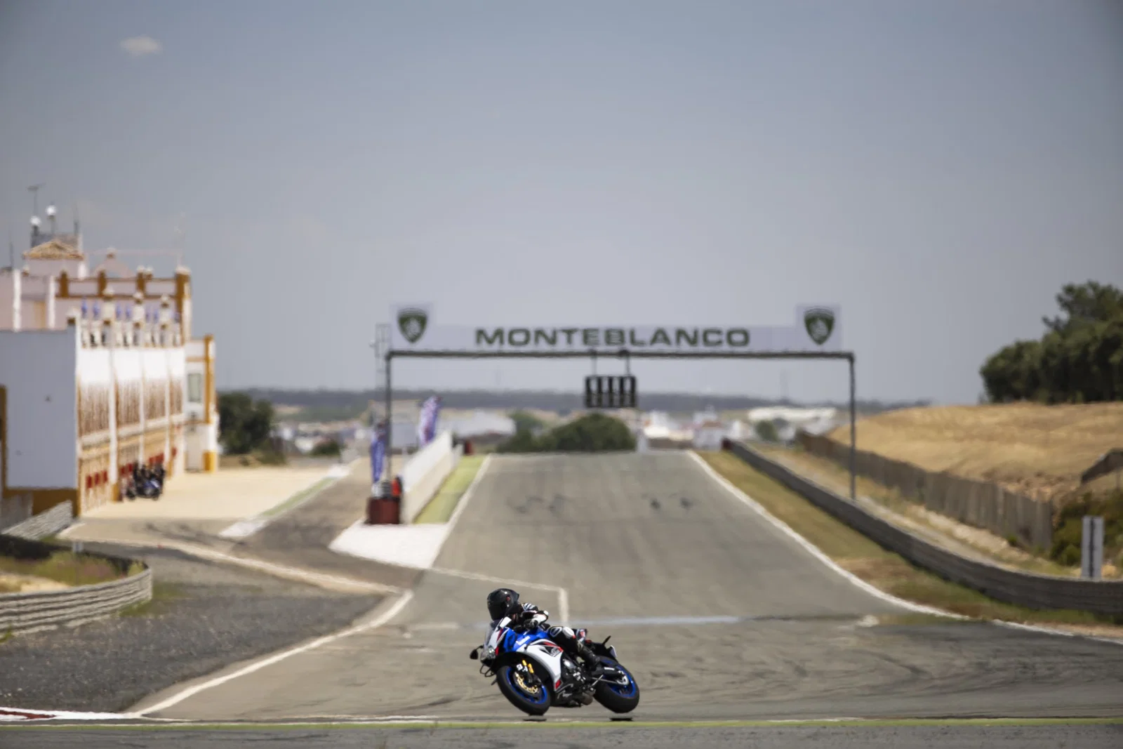 La Suzuki GSX-R1000R del 2026 - in sella