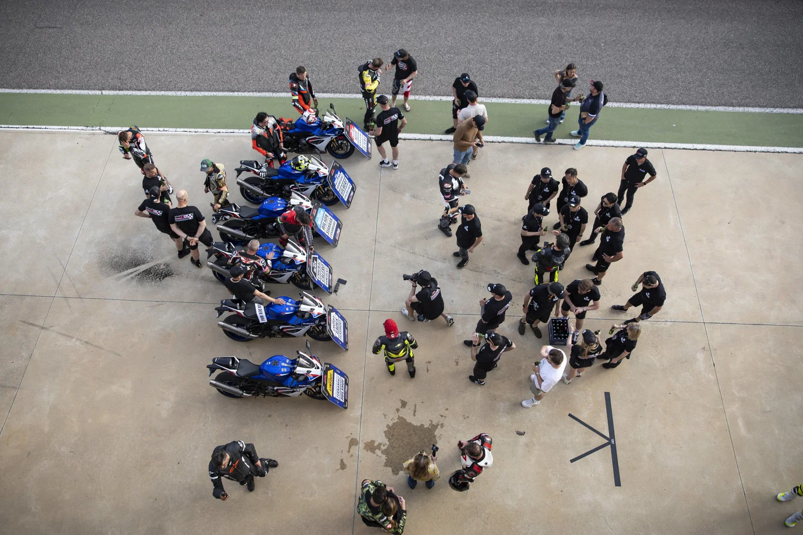 La Suzuki GSX-R1000R del 2026 - parco chiuso