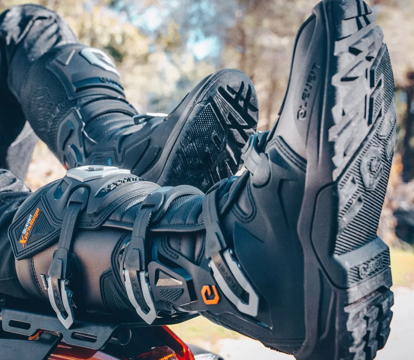 Test degli stivali da moto Eleveit X Privilege E-Dry Enduro