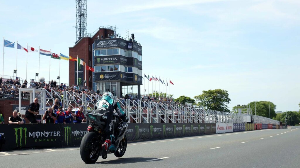 Michael Dunlop, 2023 Isle of Man TT, Supersport. - IOMTT Press