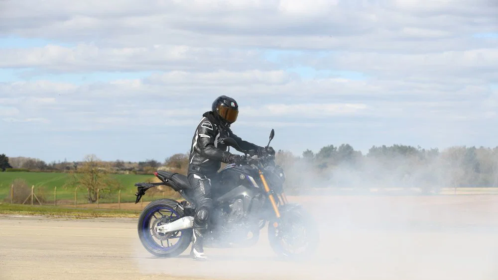 Poteri della polizia: nuove regole della Sezione 59 e cosa significano per i motociclisti